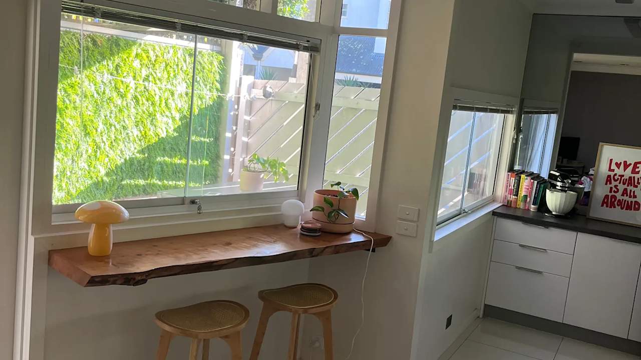 Room in a share house