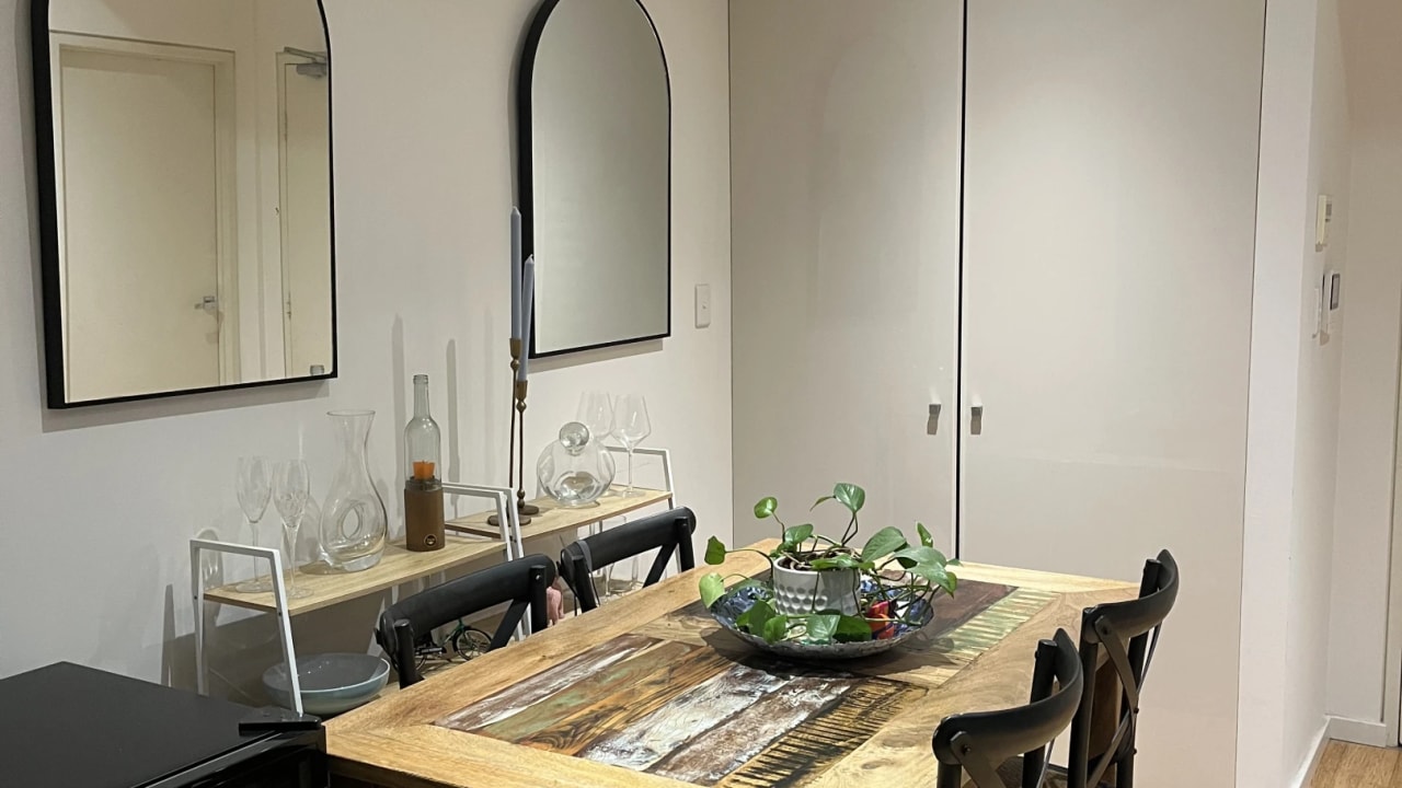 Unfurnished room in a flatshare