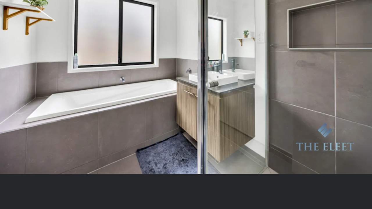 Room in a share house