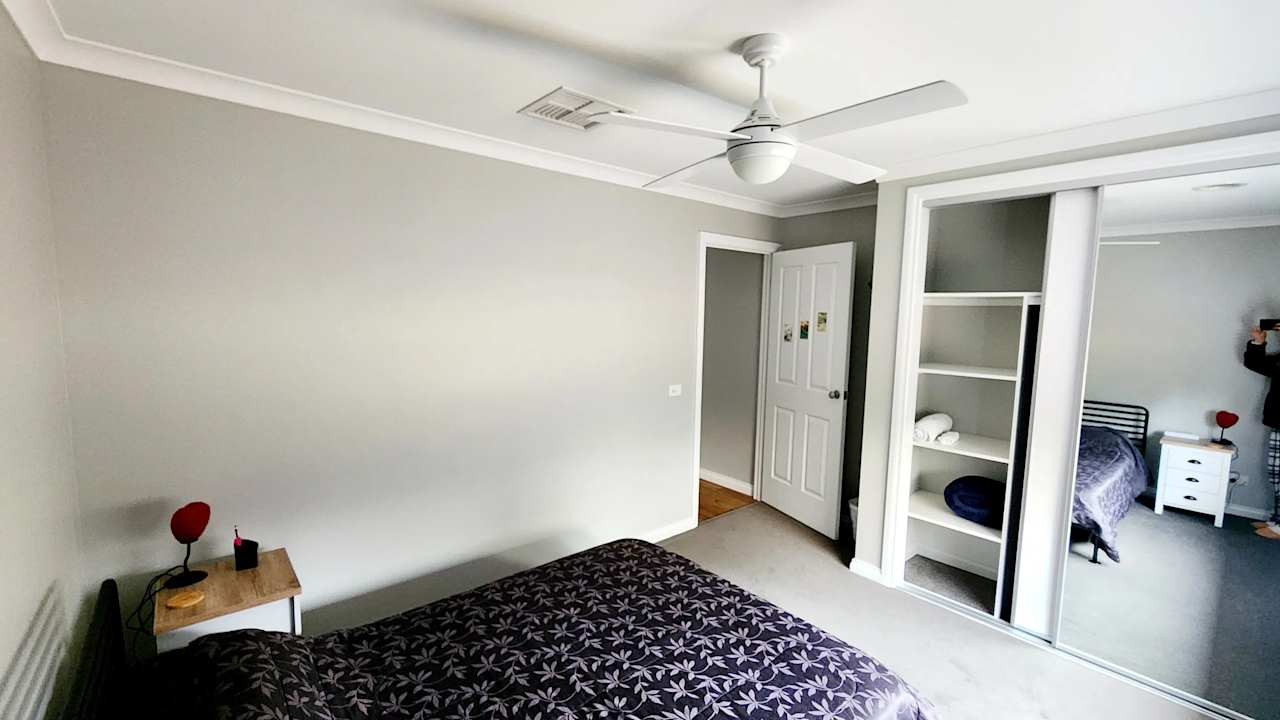 Furnished room in a share house
