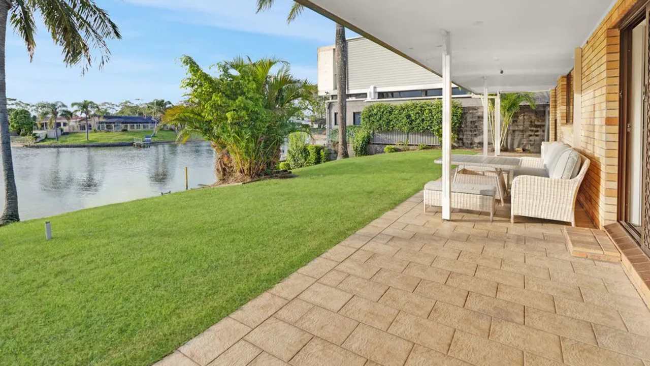 Room in a share house
