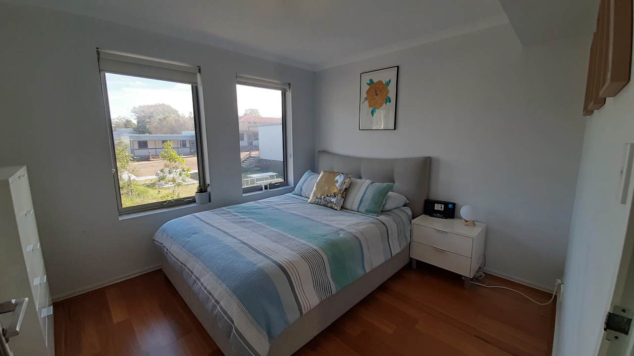 Unfurnished room with ensuite in a flatshare