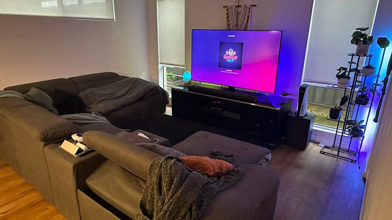 Furnished room with own bathroom