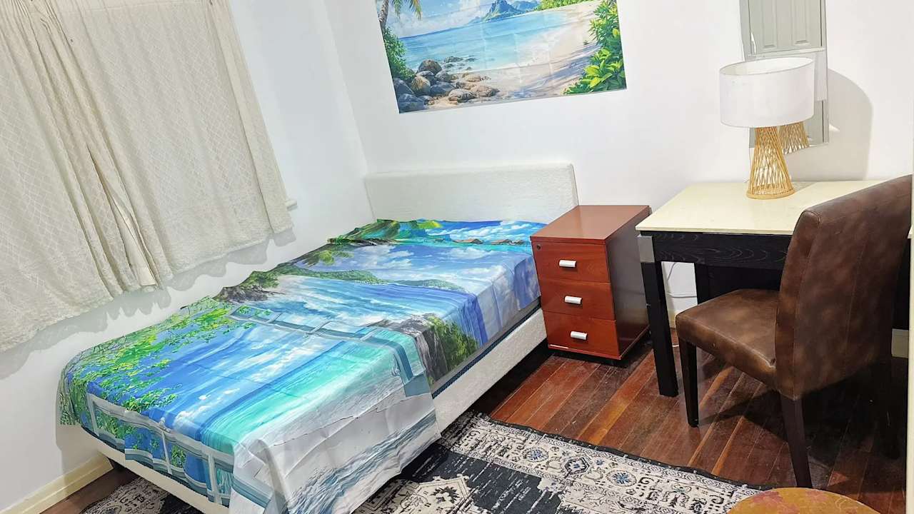 Furnished room in a share house