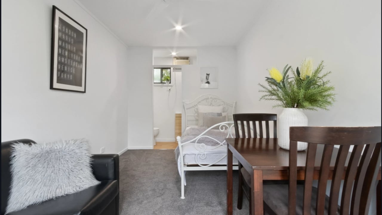 Room granny flat for rent