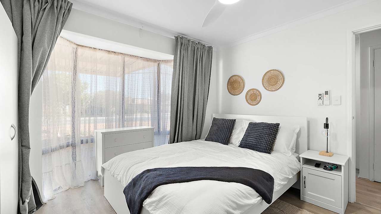 Furnished room with ensuite in a share house