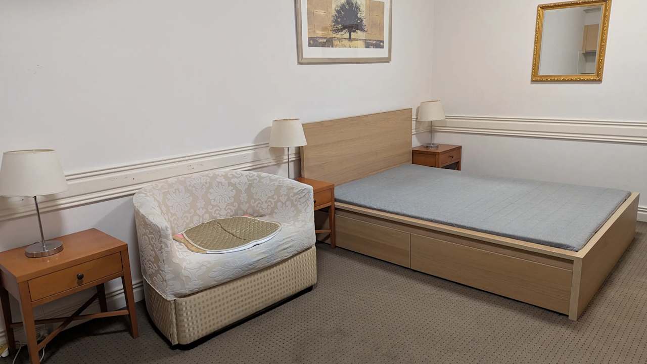 Furnished room studio flat for rent