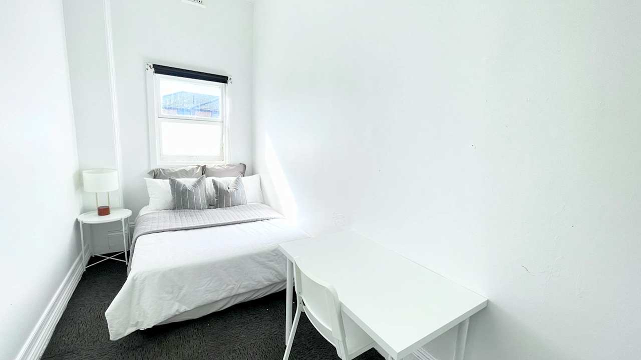 Room in a share house