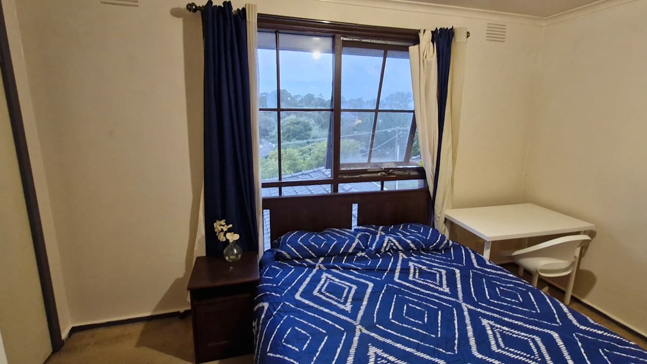 Furnished room in a share house