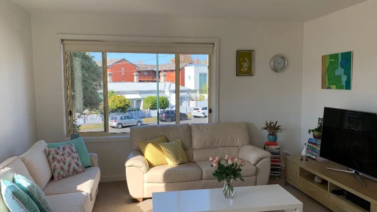 Whole property with 2 rooms for rent