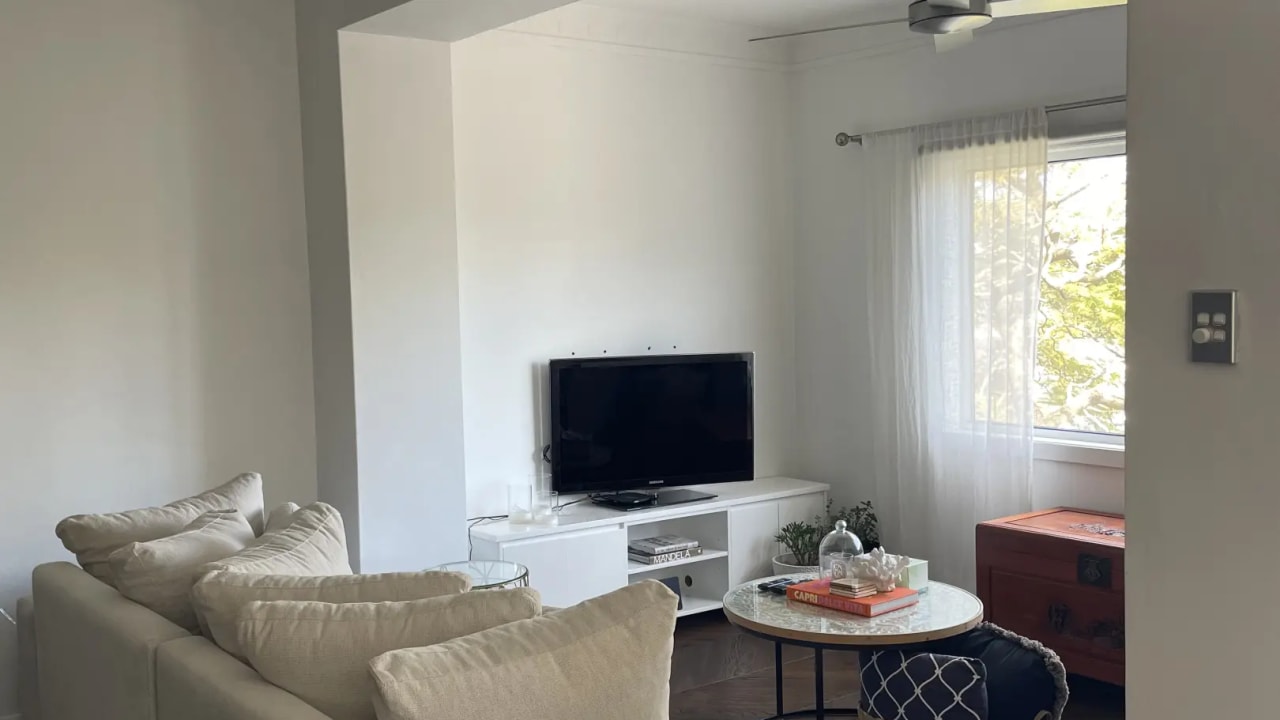 Unfurnished room in a flatshare