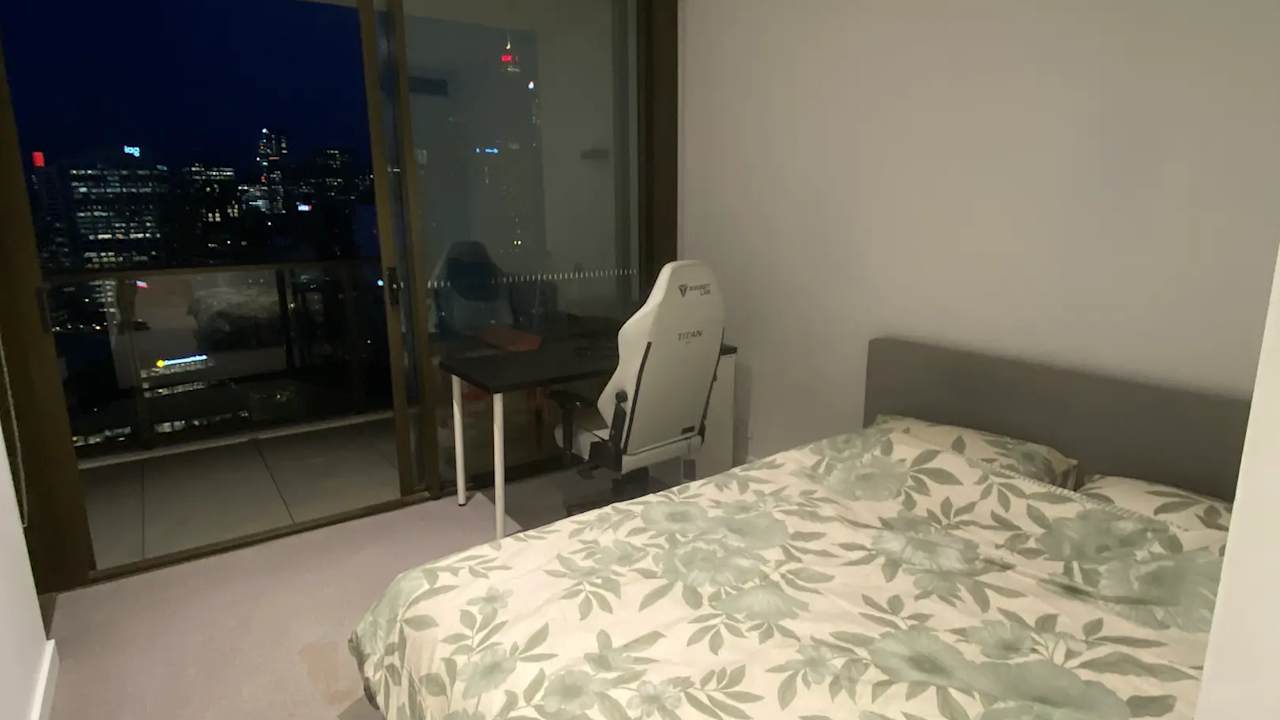 Furnished room with own bathroom