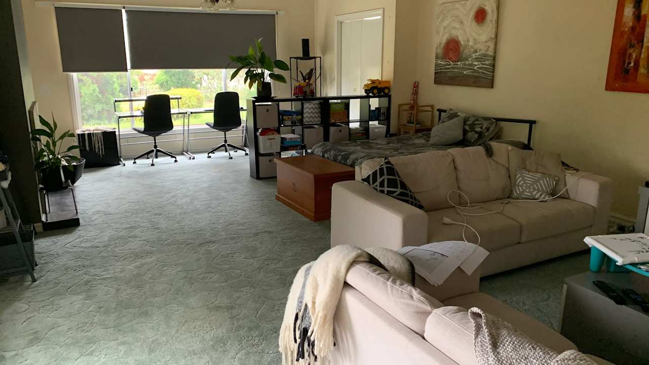 Room in a share house