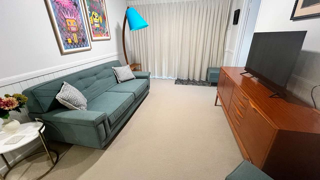 Furnished room with own bathroom