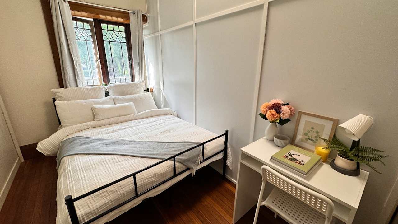 Furnished room in a flatshare