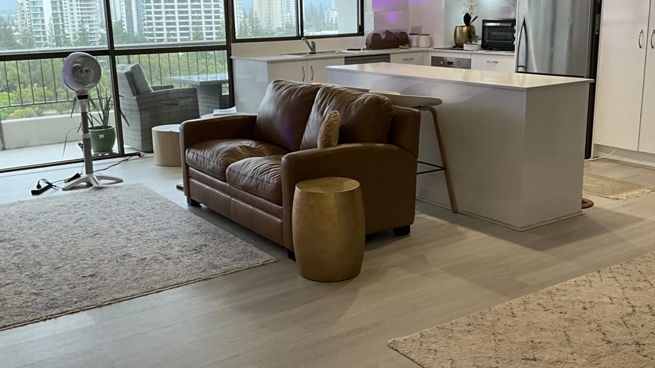 Furnished room with ensuite in a flatshare