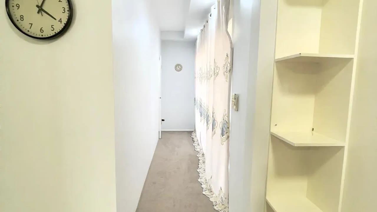 Furnished room in a share house