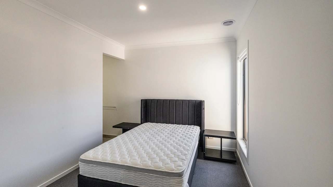 Furnished room with ensuite in a share house