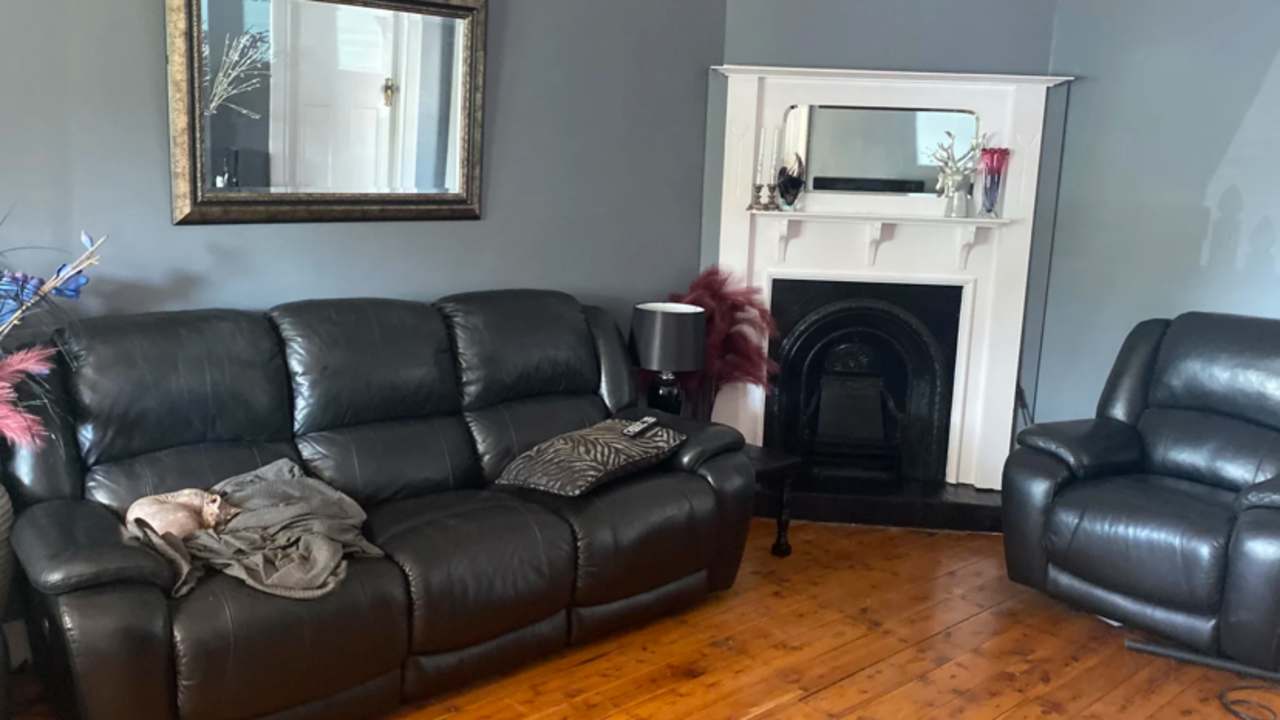Unfurnished room with own bathroom