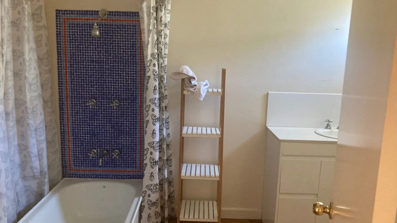 Unfurnished room with own bathroom