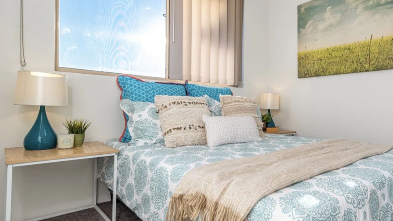 Unfurnished room with own bathroom