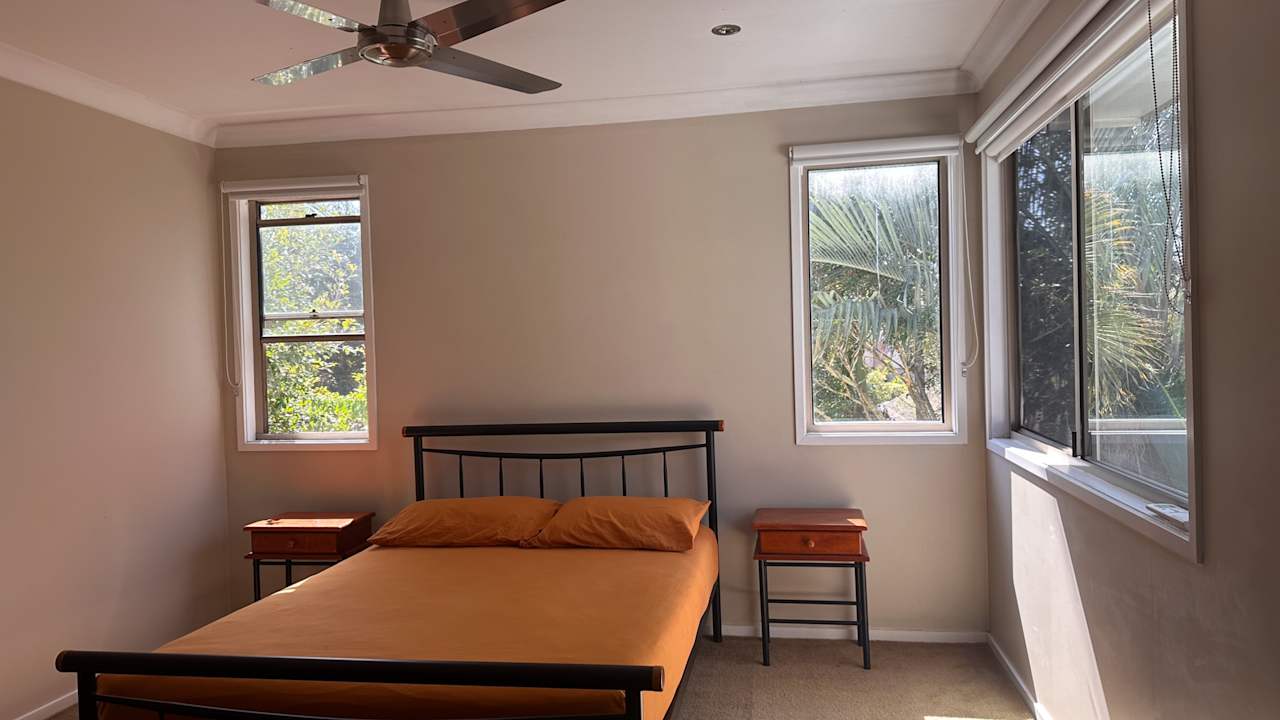 Furnished room in a share house