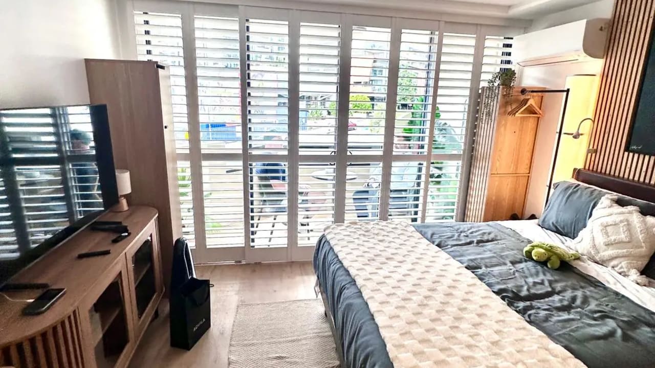 Furnished room studio flat for rent