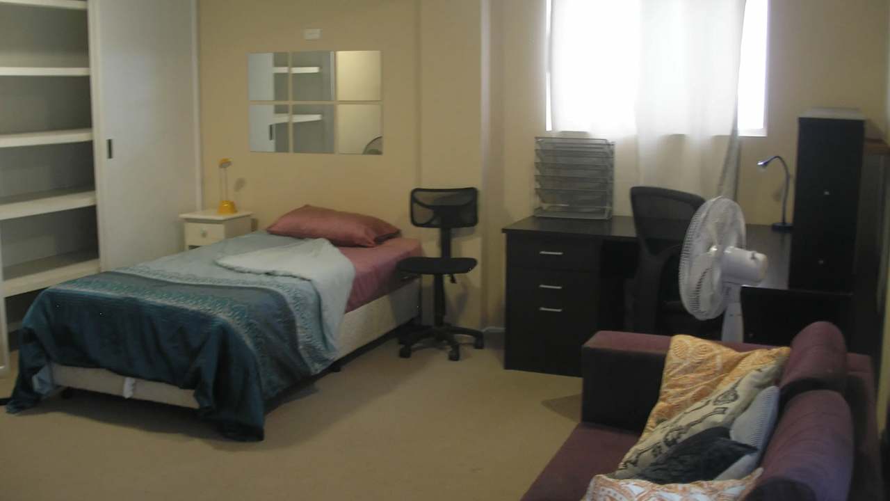 Furnished room in a share house