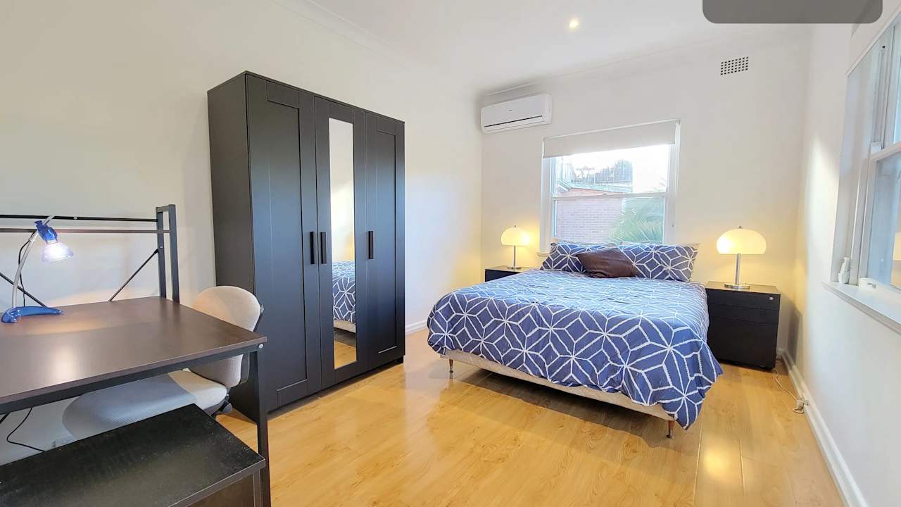 Furnished room in a share house