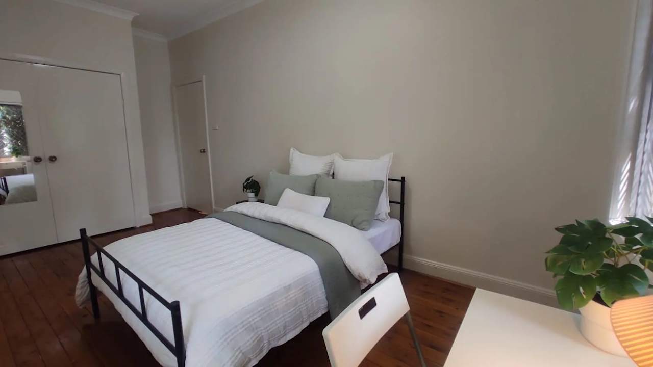 Furnished room in a share house