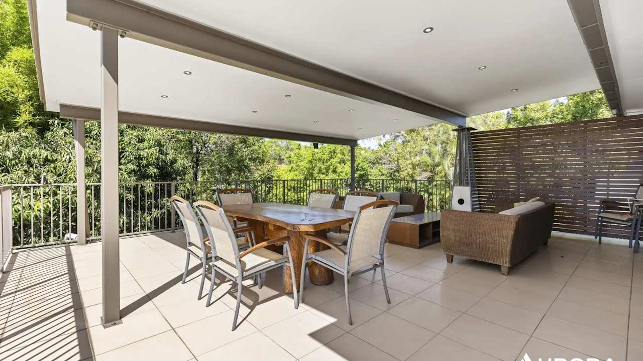 Unfurnished room with ensuite in a flatshare