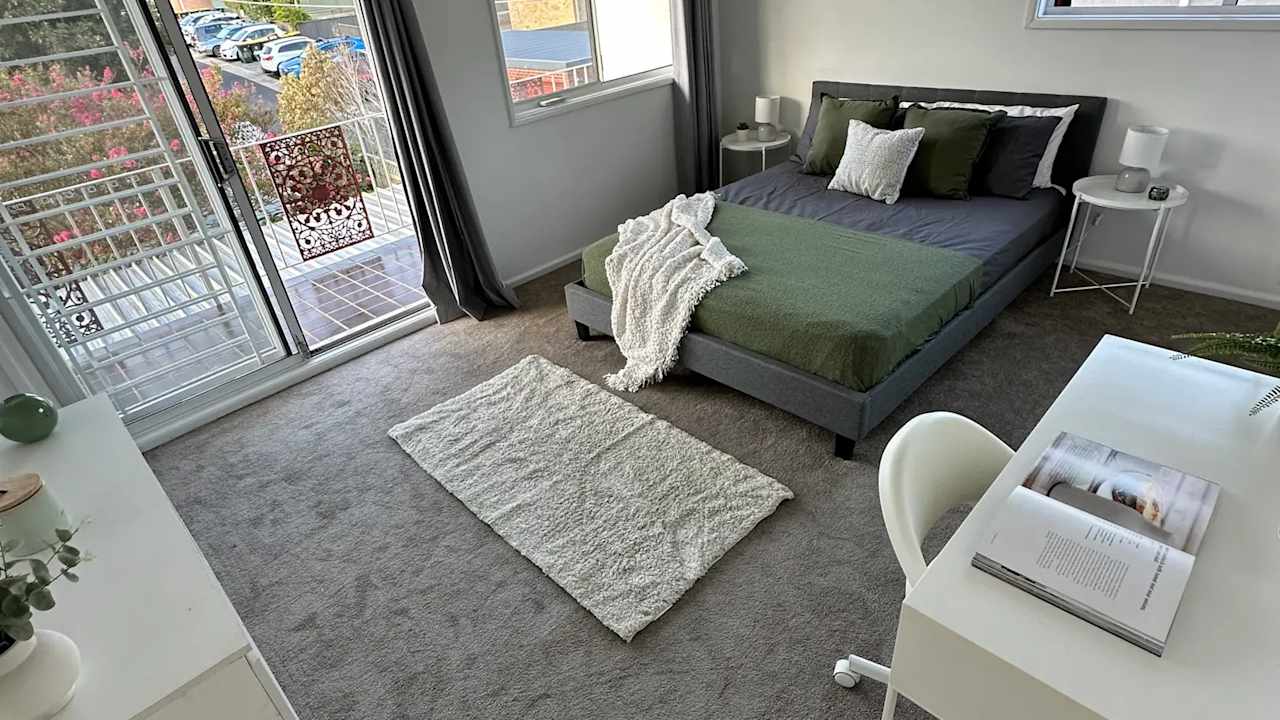 Furnished room in a share house