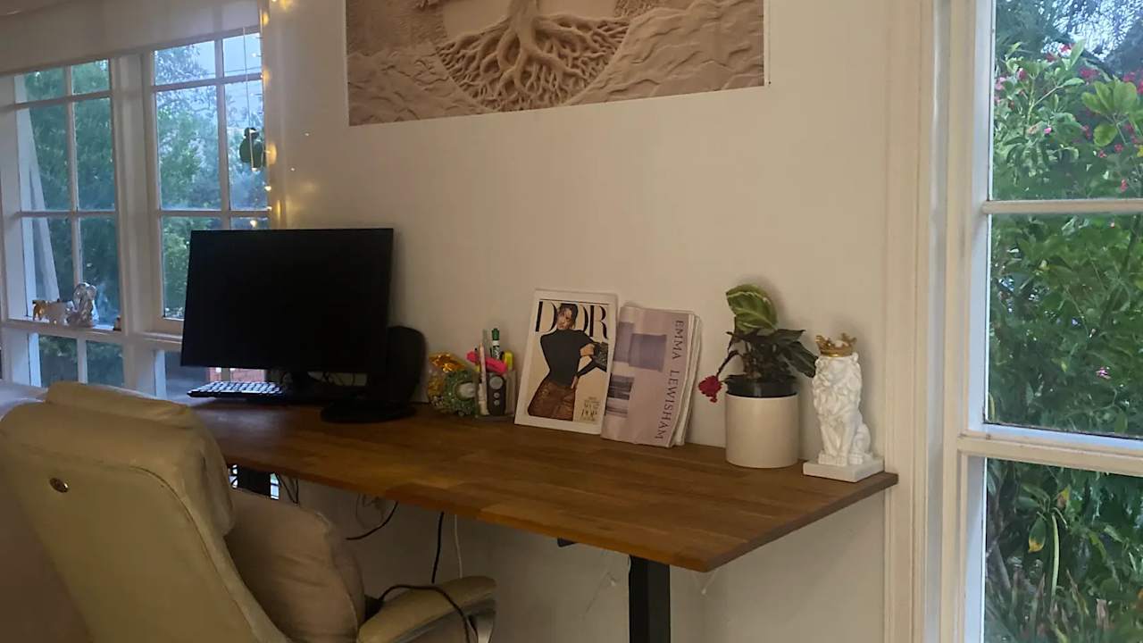 Room in a share house