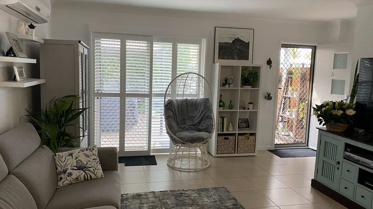Furnished room with own bathroom
