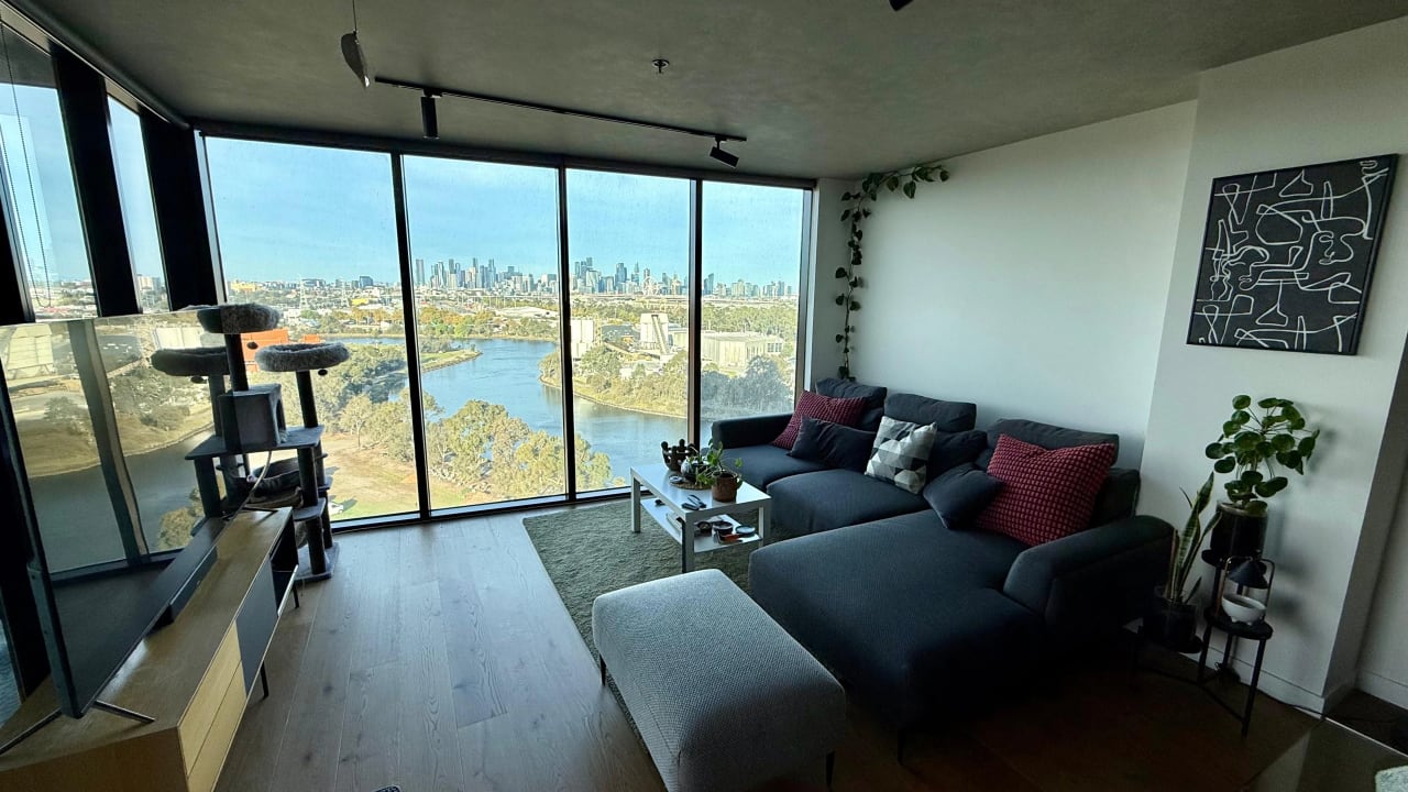 Furnished room with own bathroom