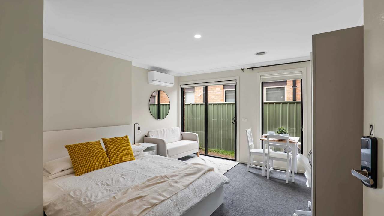 Furnished room with own bathroom