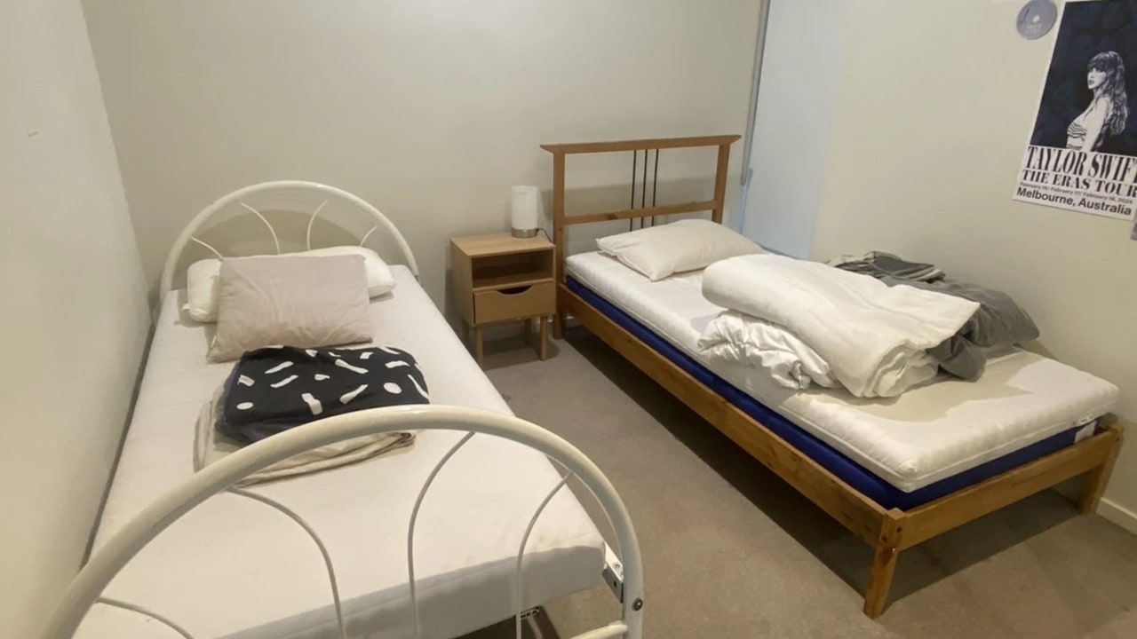 Furnished room in a flatshare
