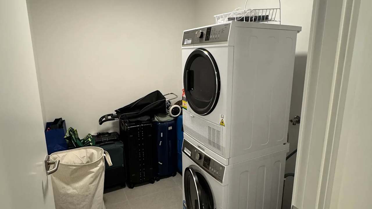 Whole property with 2 rooms for rent