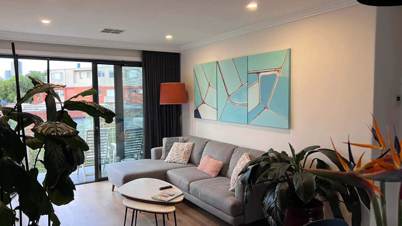 Furnished room in a flatshare