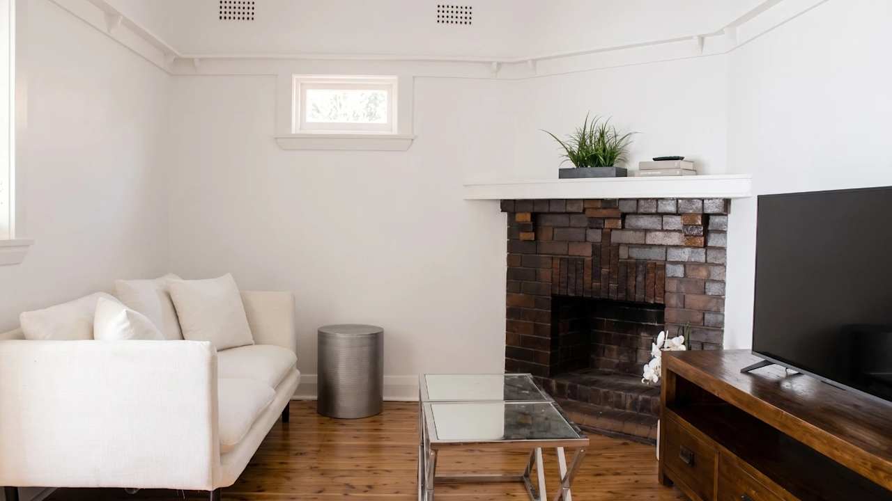 Furnished room in a share house