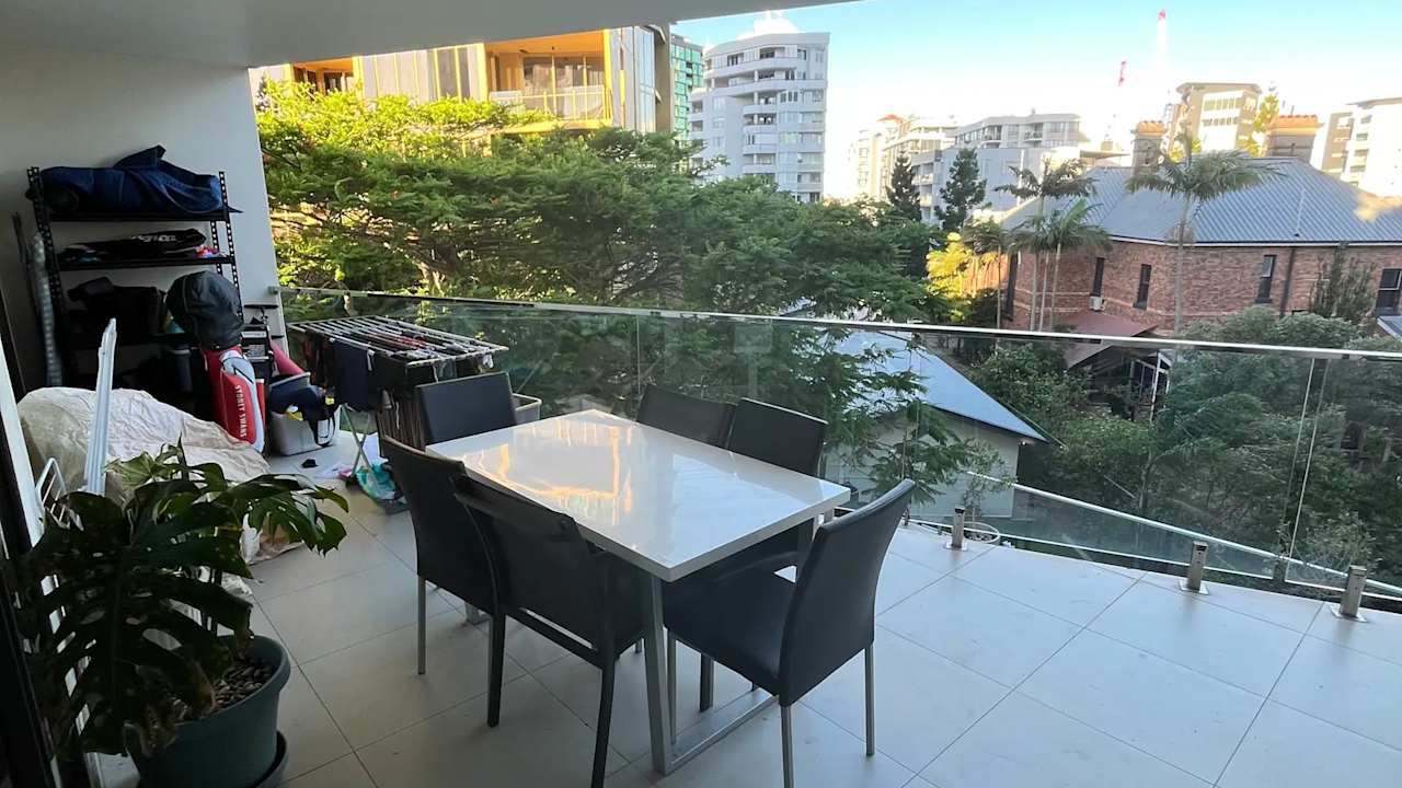 Furnished room with own bathroom