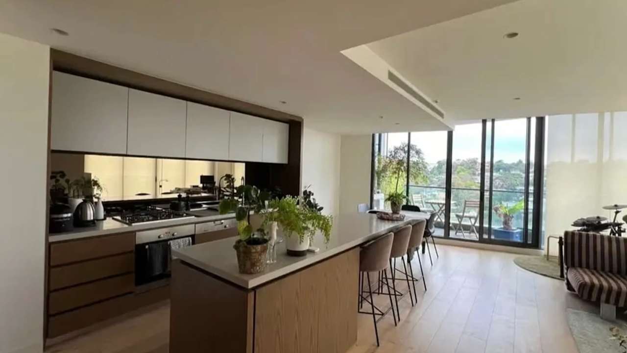 Unfurnished room with own bathroom