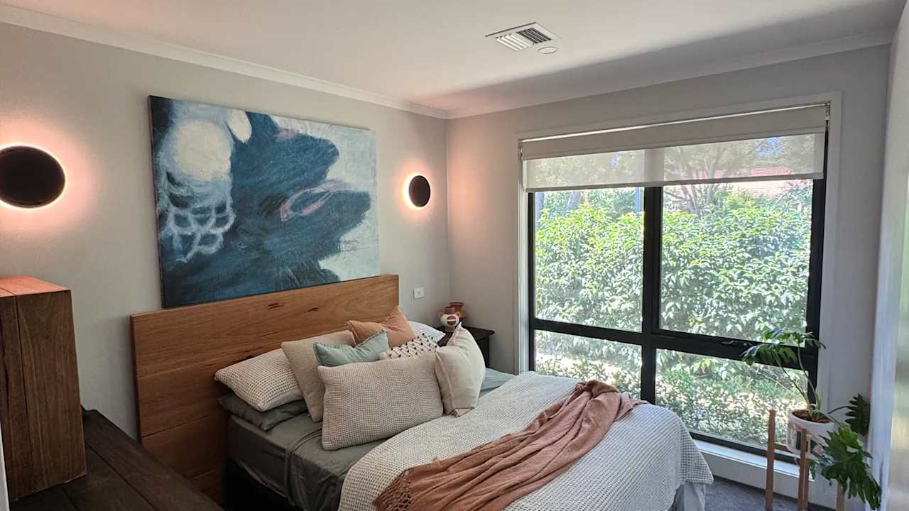 Room in a share house