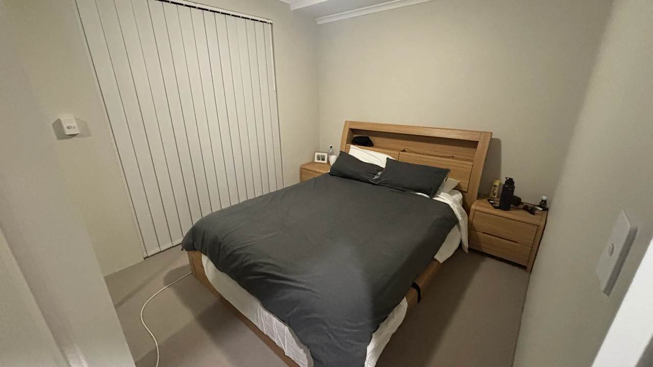 Unfurnished room with own bathroom
