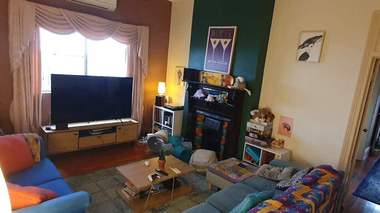 Unfurnished room in a share house