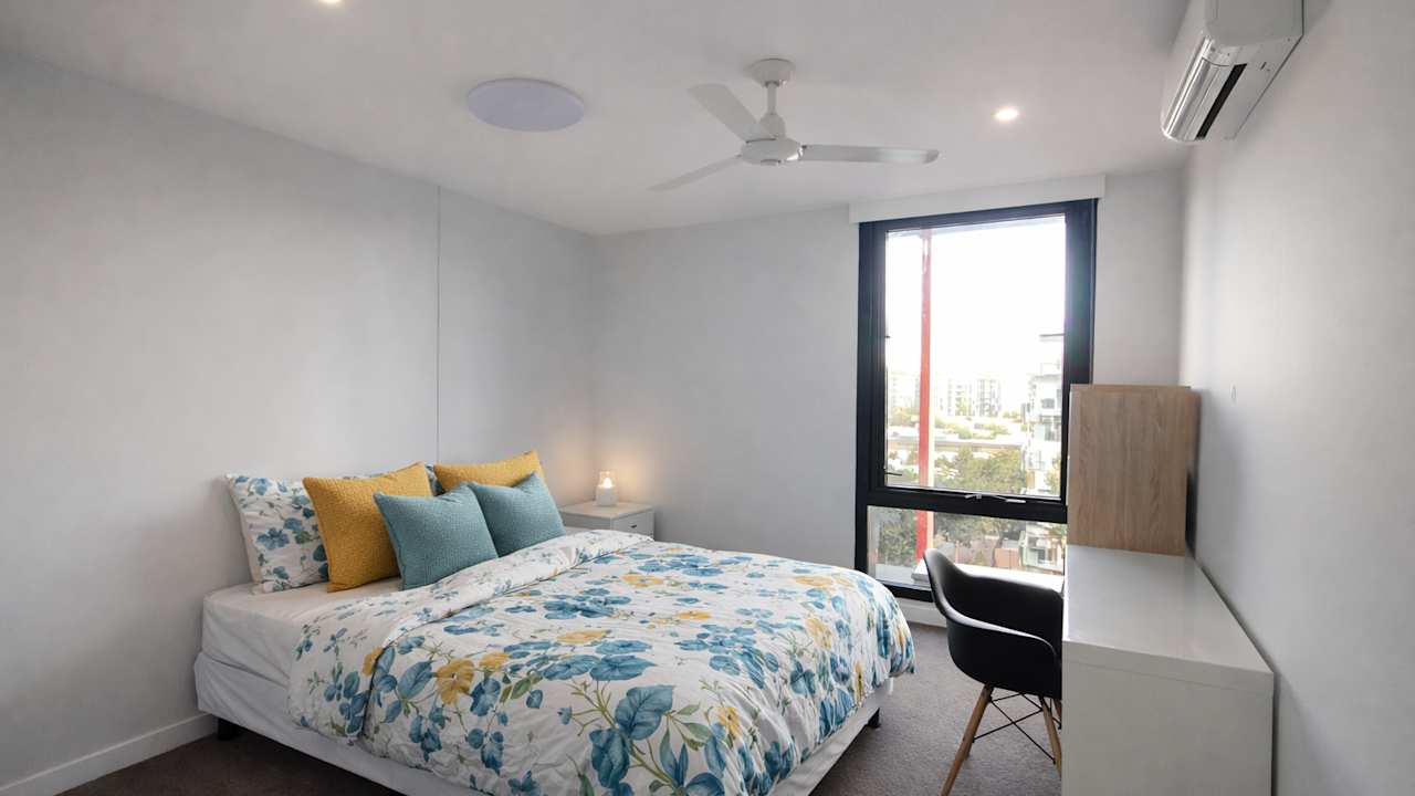 Furnished room with own bathroom