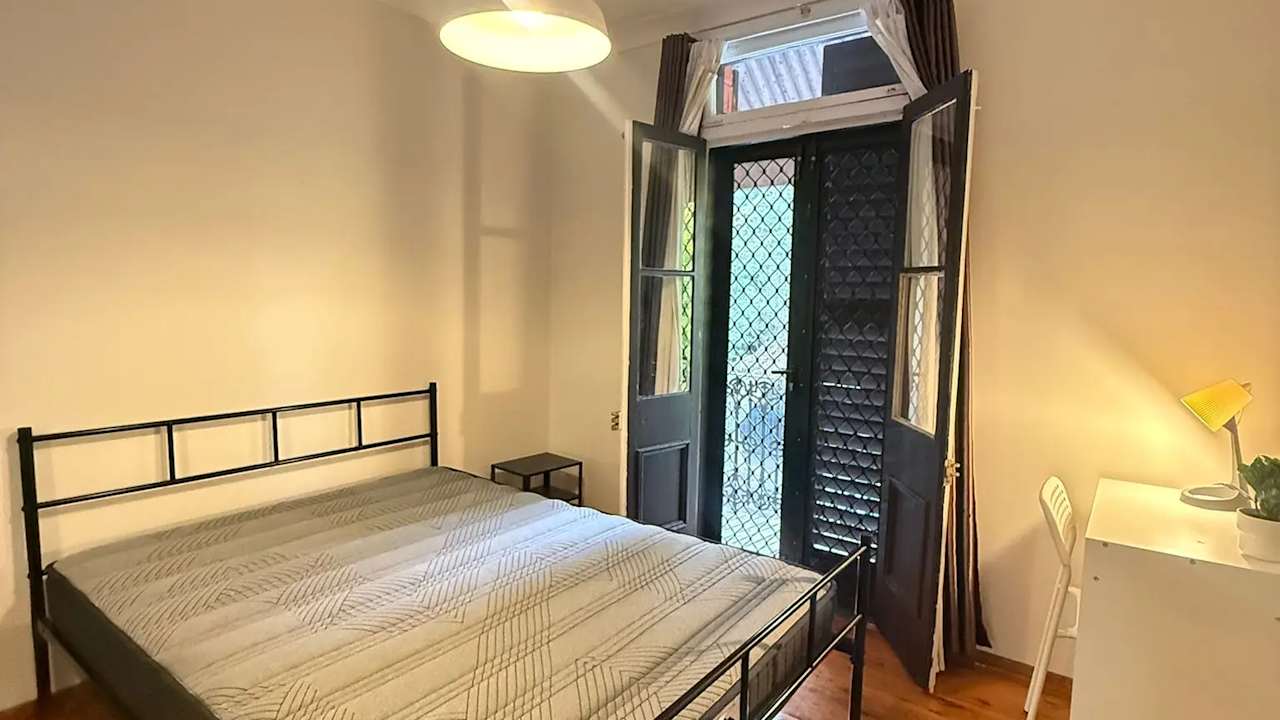 Furnished room in a share house