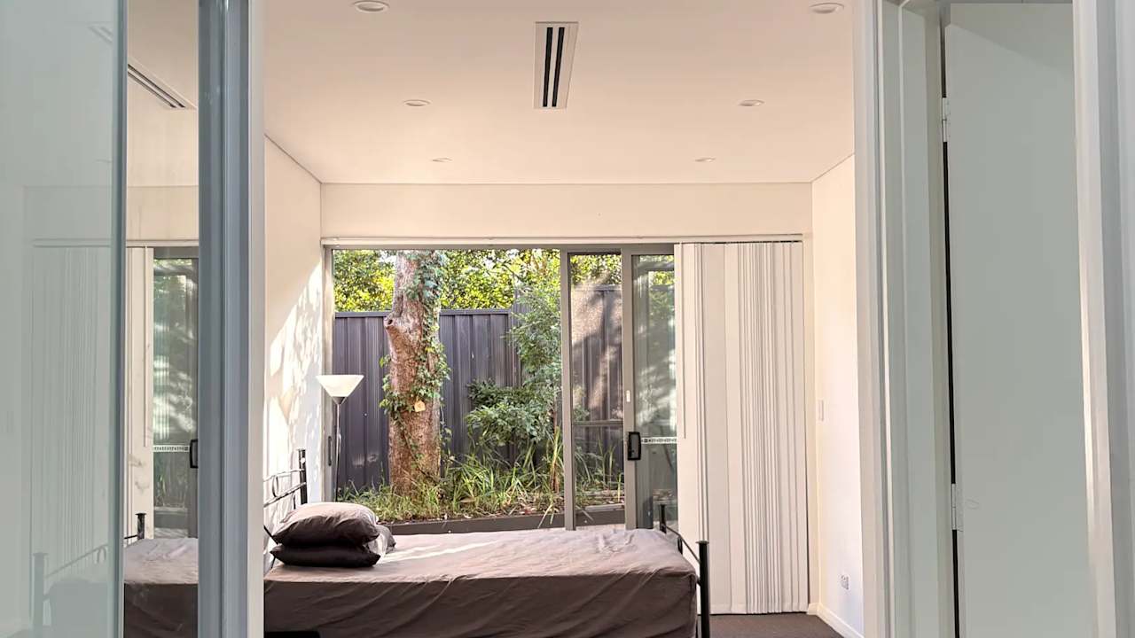 Furnished room with own bathroom
