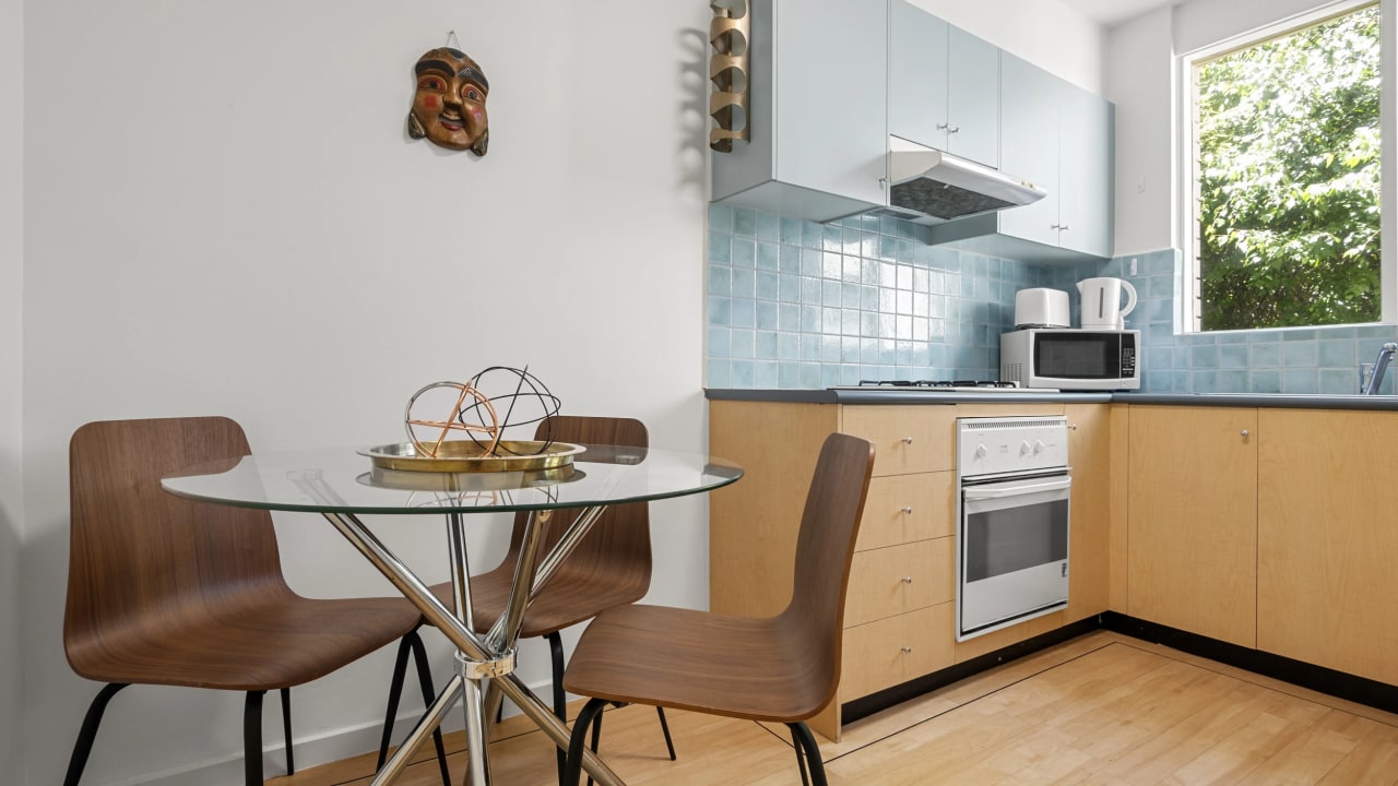 Whole property with 2 rooms for rent