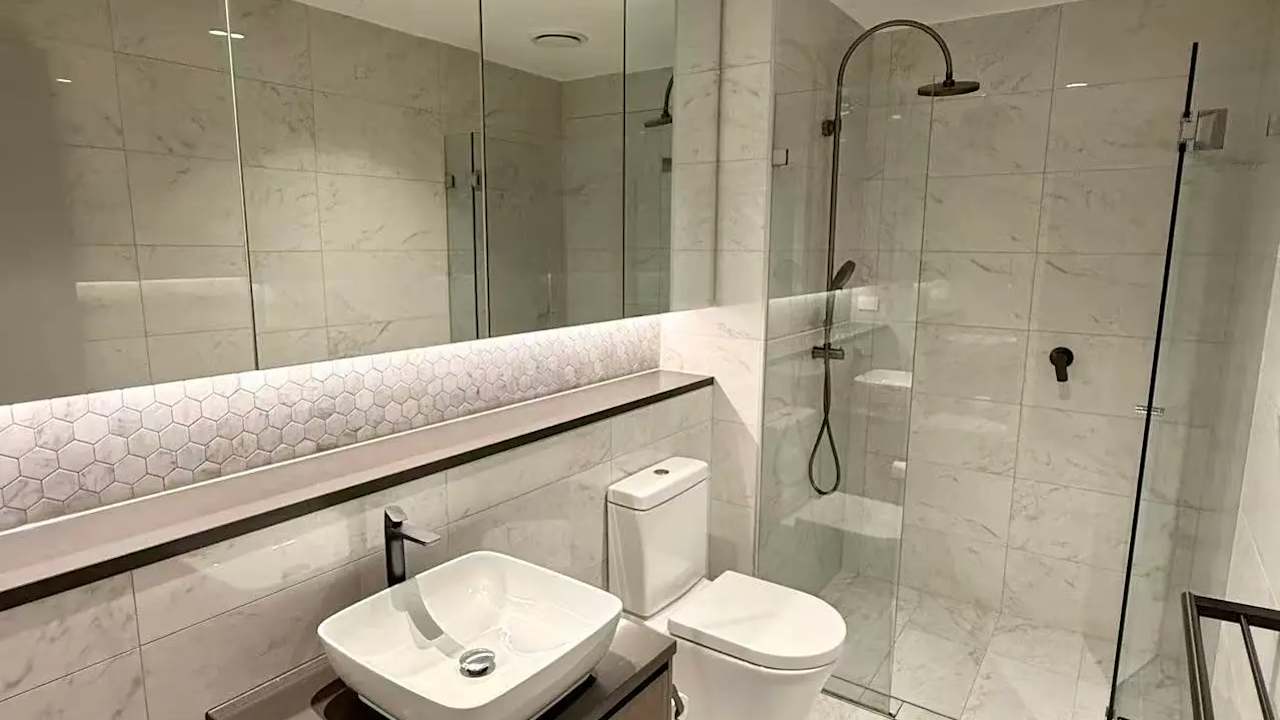 Furnished room with own bathroom